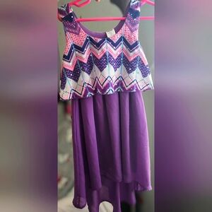 Girls dress size 5/6 (M)